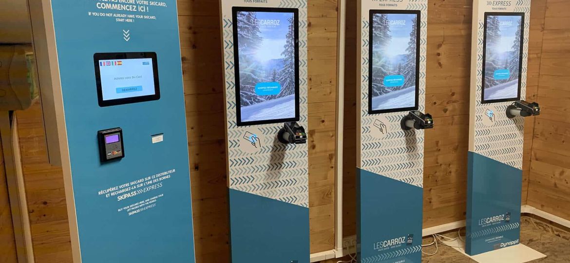 Automate-de-distribution-de-ski-card-espace-digital-les-Carroz-d'Arraches